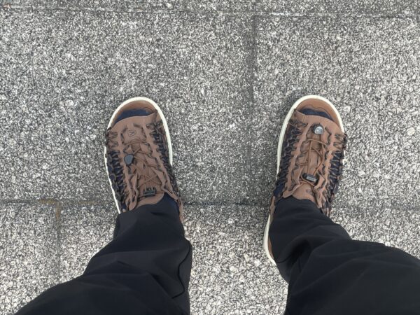 KEEN（キーン）のUneek II OT（ユニークツーオーティー）の靴擦れ対策は靴下履き
