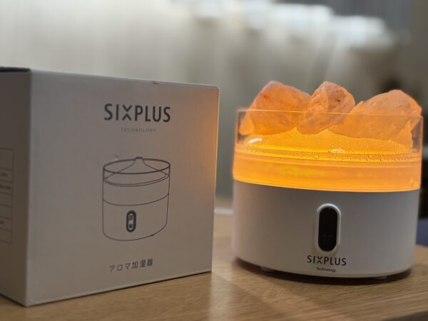 SIXPLUSのソルトランプアロマ加湿器