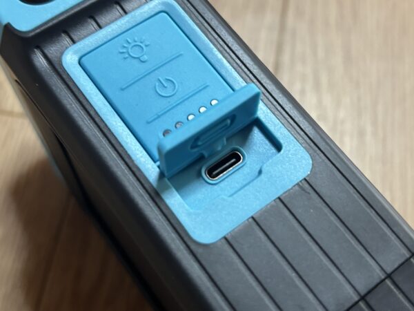 Greeshowの携帯浄水器GS-2809はUSB充電