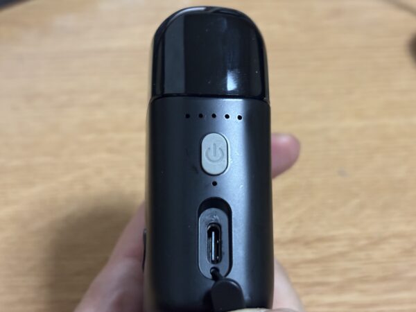 HAGOOGIの電動シェーバーX1-miniはUSB Type-Cで充電可能